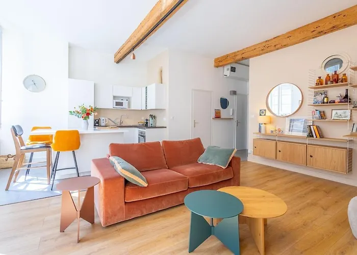 Designer & Bright On Rue Sainte-catherine * Bordeaux