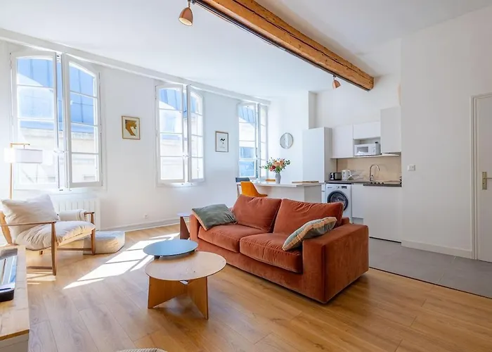 Designer & Bright On Rue Sainte-catherine Apartment *